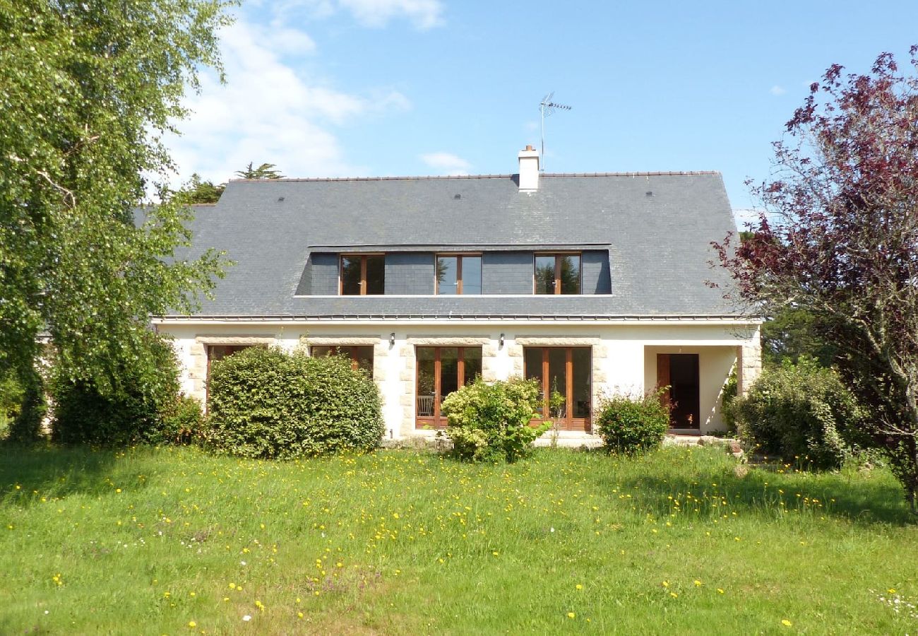 Maison à La Trinité-sur-Mer - Confortable maison familiale avec jardin 