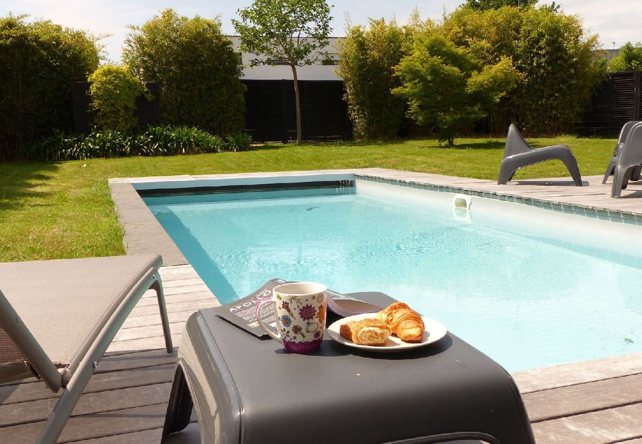 Maison à Vannes - Vannes, Maison de grand standing avec piscine 