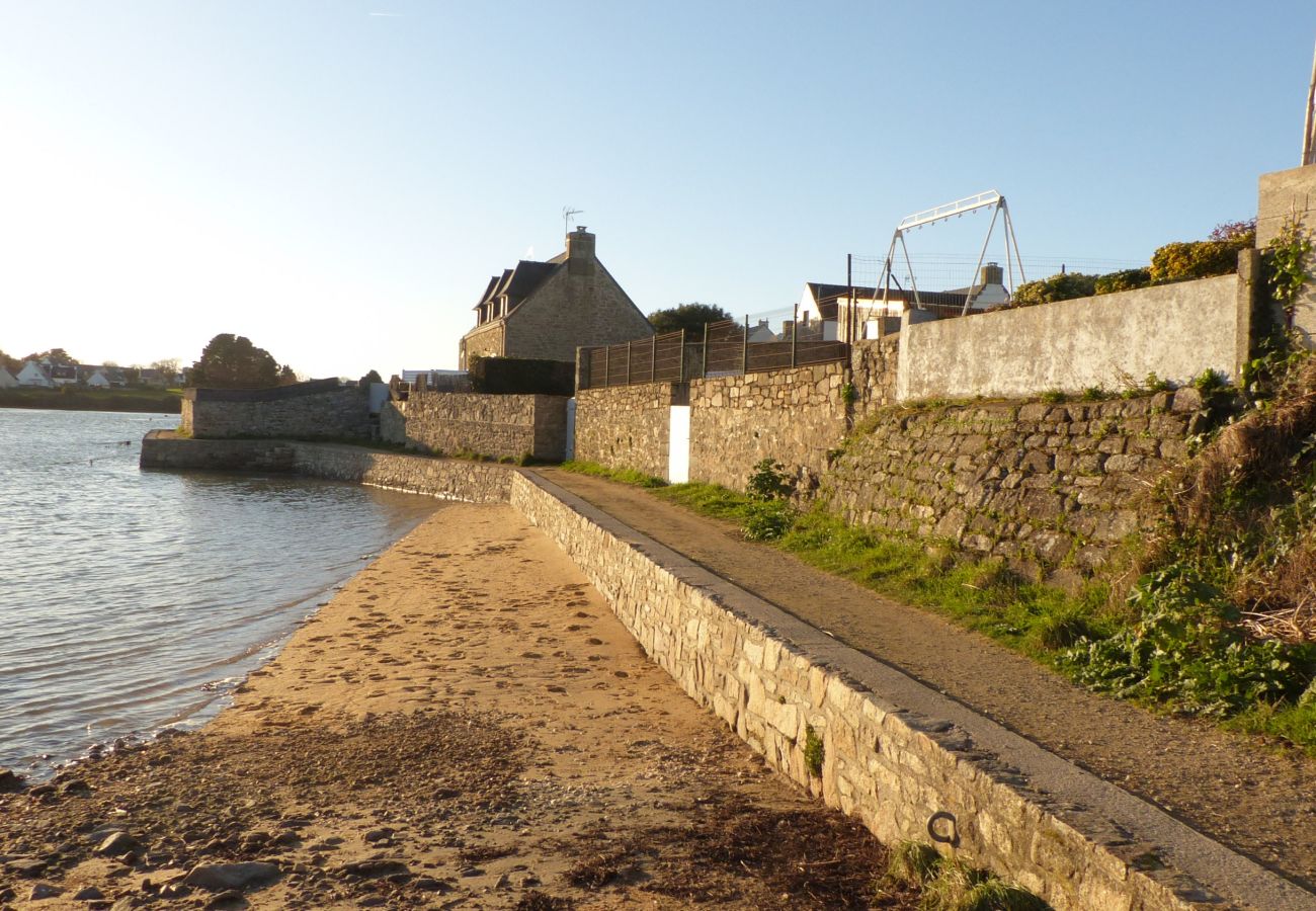 Appartement à Plouhinec - Appartement tout confort avec vue sur mer