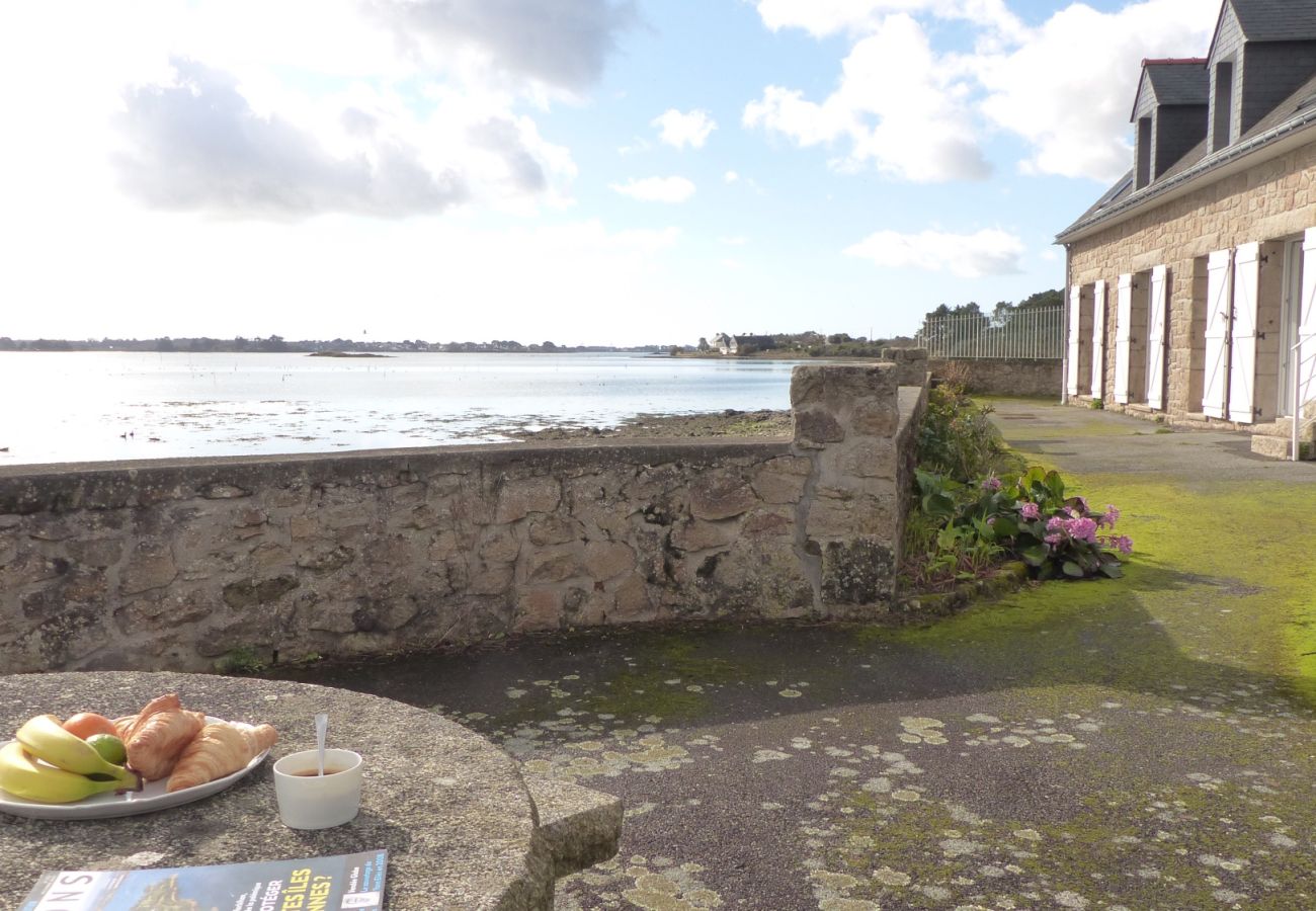 Maison à Sainte-Hélène - Maison fraichement rénovée les pieds dans l’eau