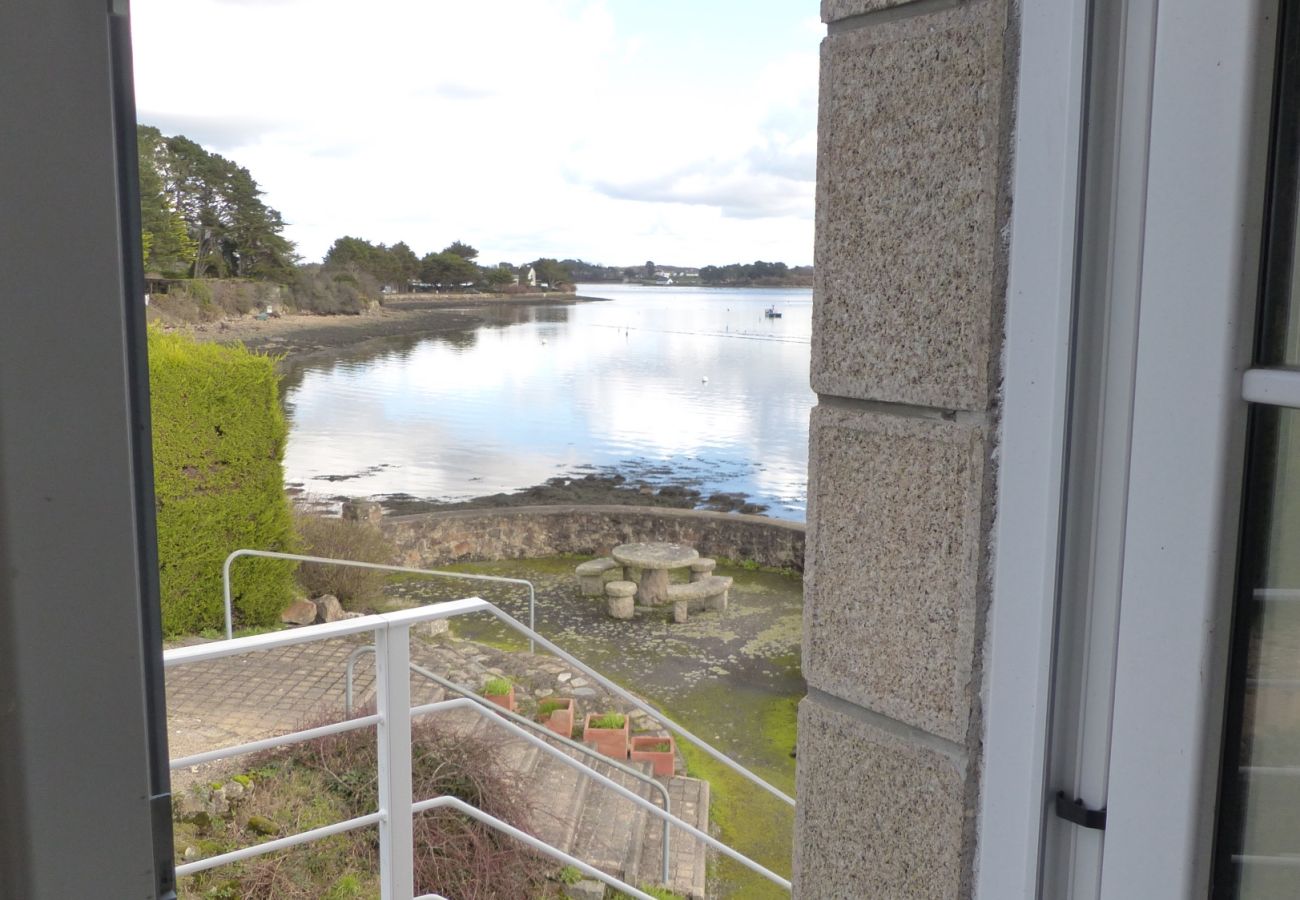 Maison à Sainte-Hélène - Maison fraichement rénovée les pieds dans l’eau