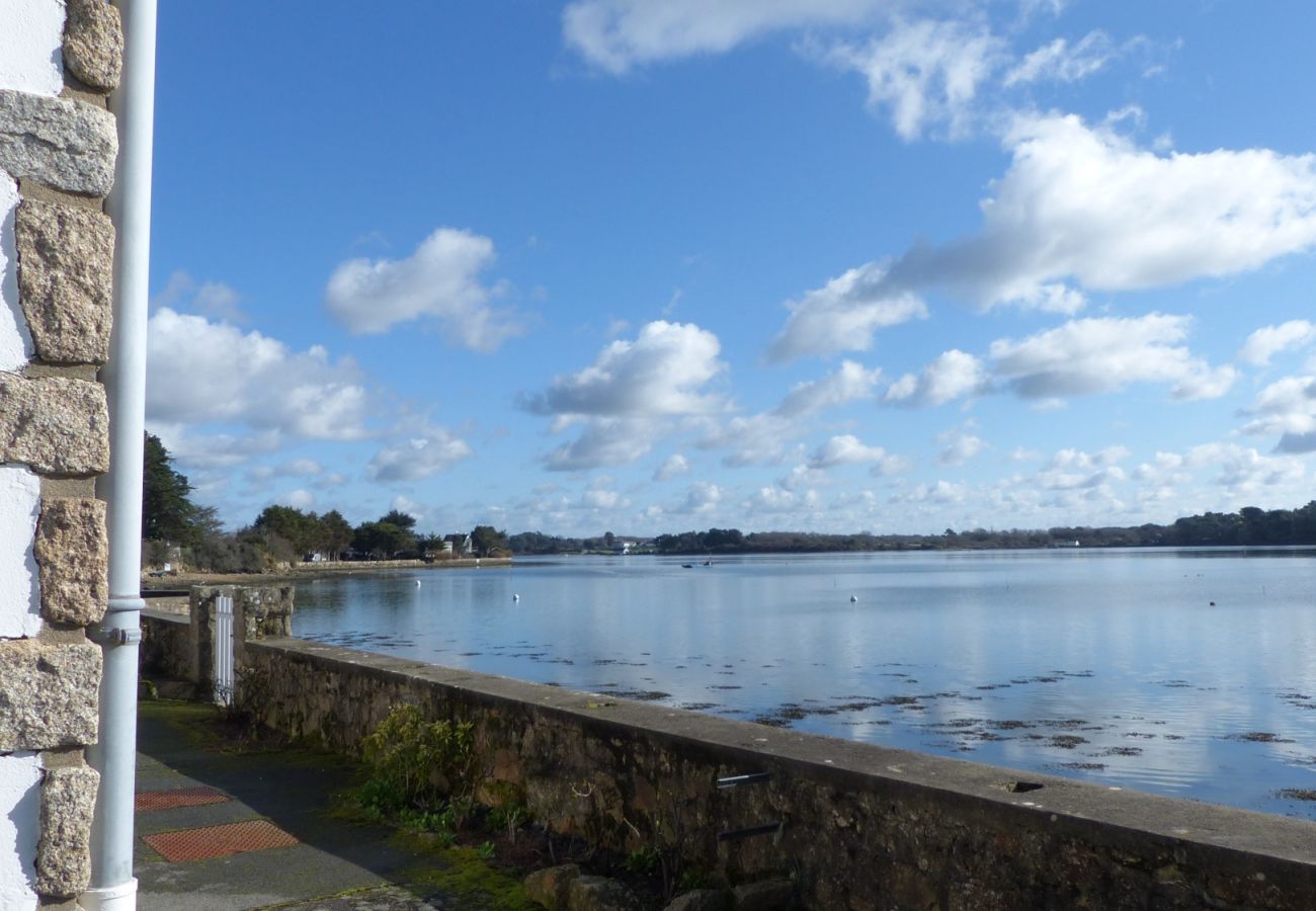 Maison à Sainte-Hélène - Maison fraichement rénovée les pieds dans l’eau