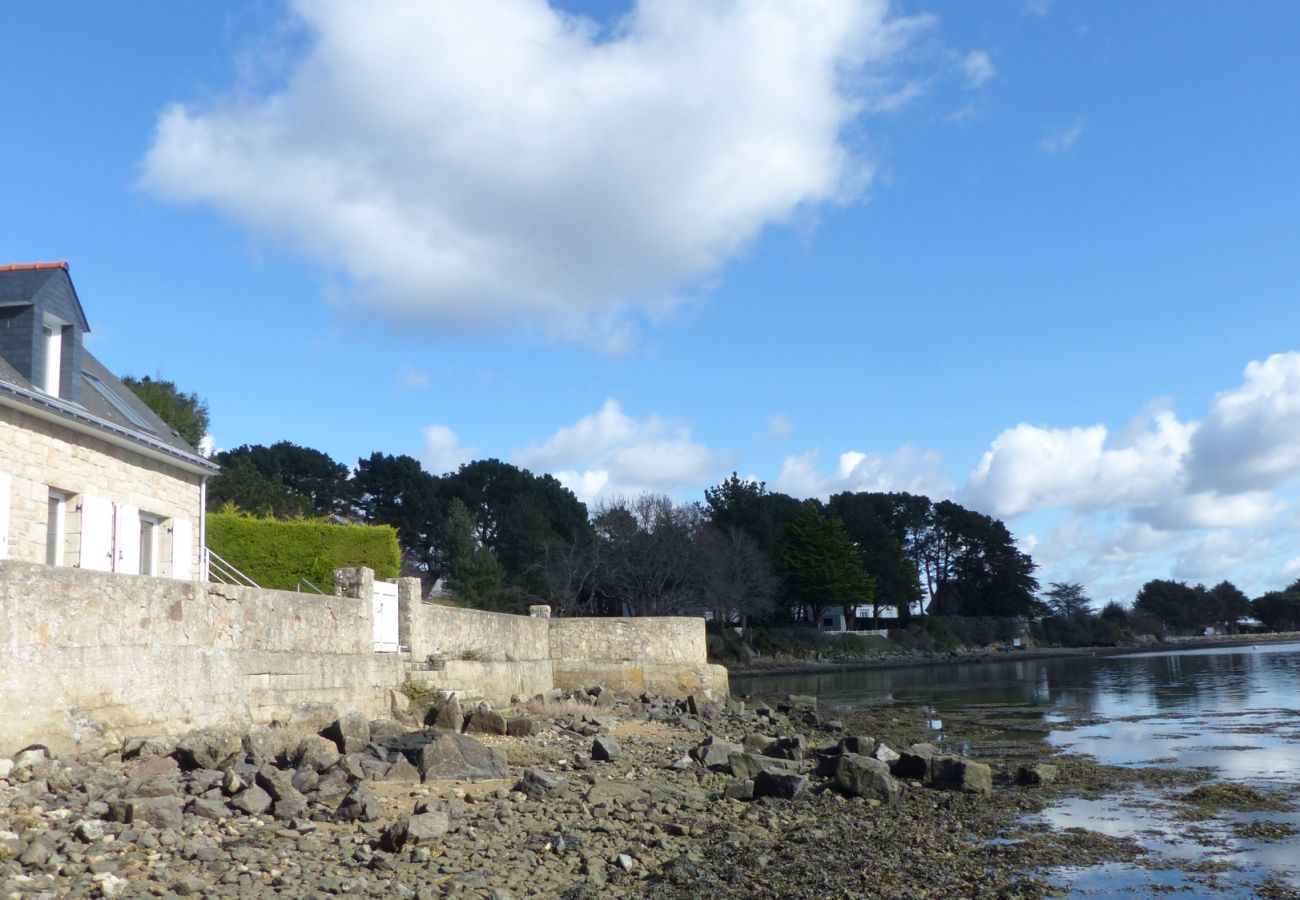 Maison à Sainte-Hélène - Maison fraichement rénovée les pieds dans l’eau