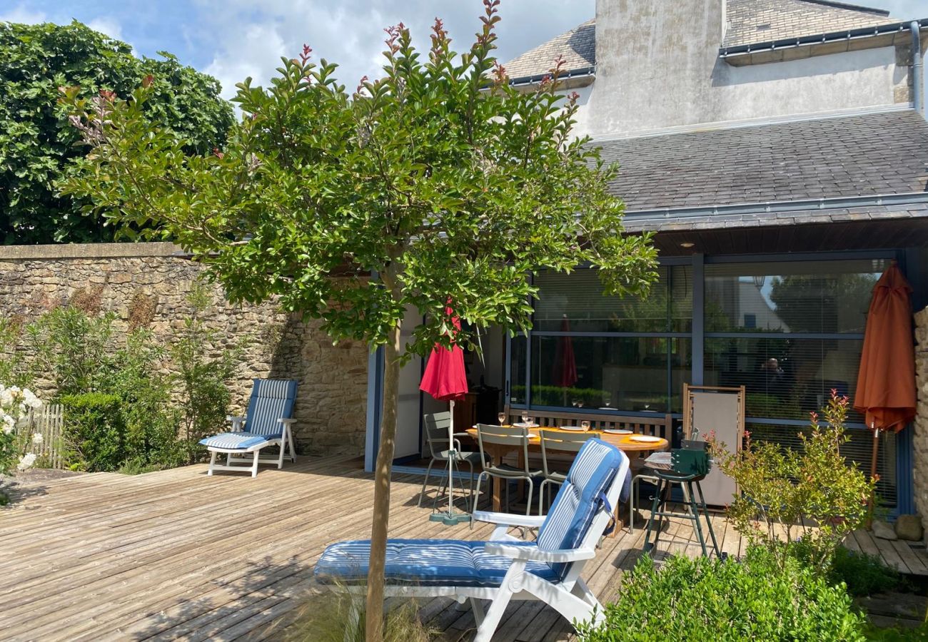 Maison à La Trinité-sur-Mer - Confortable maison de famille en centre-bourg