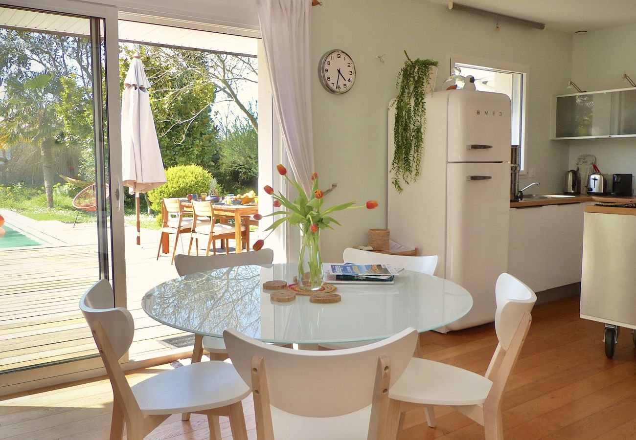 Villa à Erdeven - Kercolette, havre de paix avec piscine prox plages