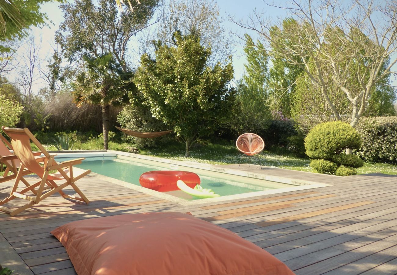 Villa à Erdeven - Kercolette, havre de paix avec piscine prox plages