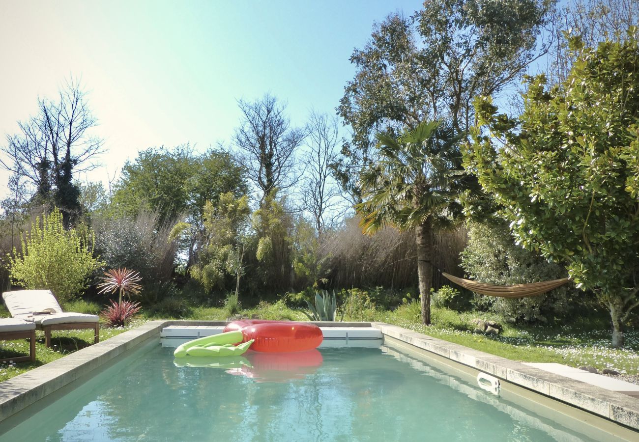Villa à Erdeven - Kercolette, havre de paix avec piscine prox plages