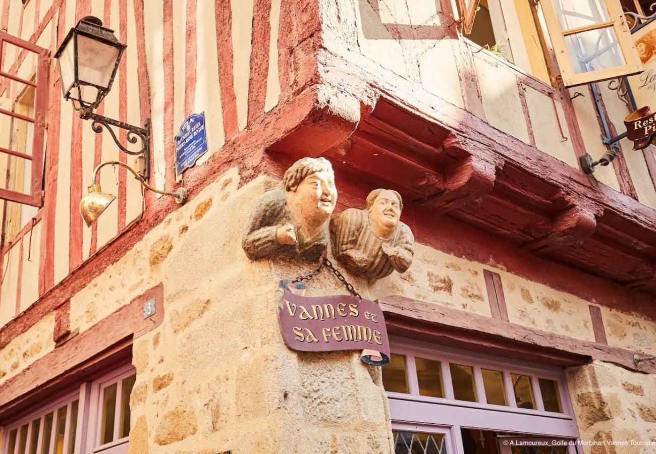 Maison à Plougoumelen - Authentique chaumière bretonne entre Baden Le Bono 4 à 6 p.