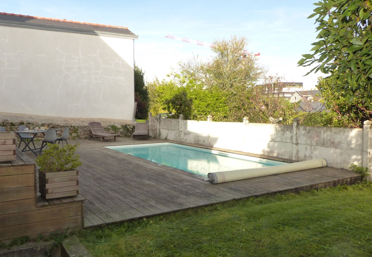 Maison à Vannes - Maison de ville avec piscine