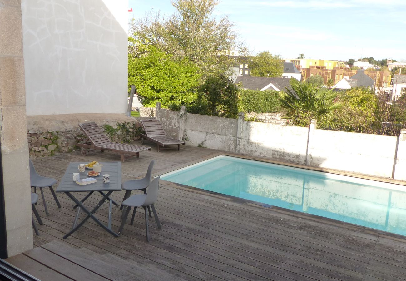 Maison à Vannes - Maison de ville avec piscine