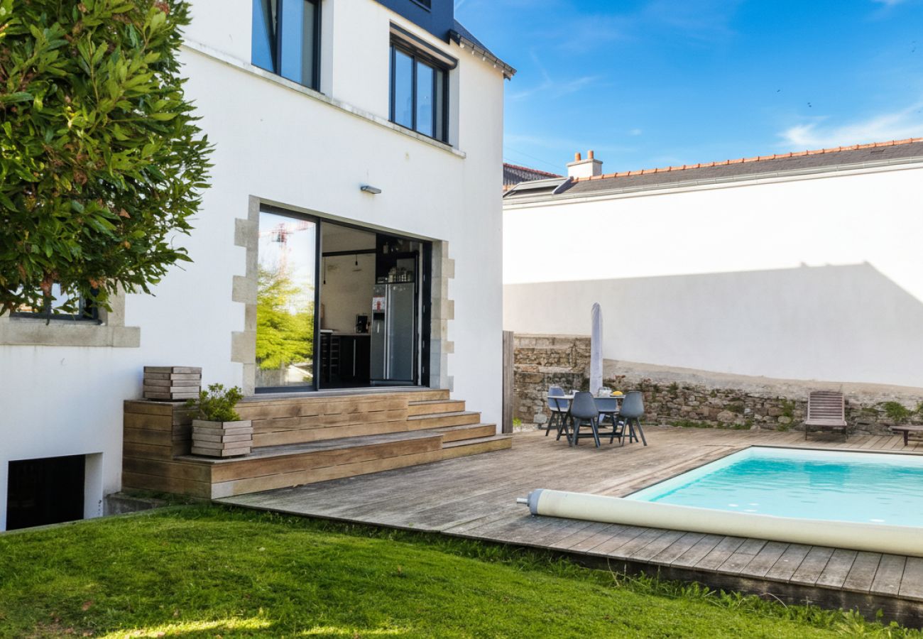 Maison à Vannes - Maison de ville avec piscine